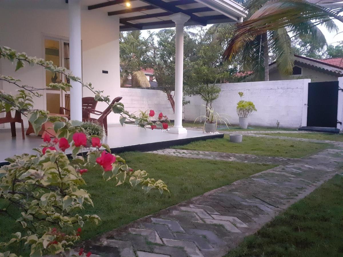 Ann Villa Negombo Buitenkant foto