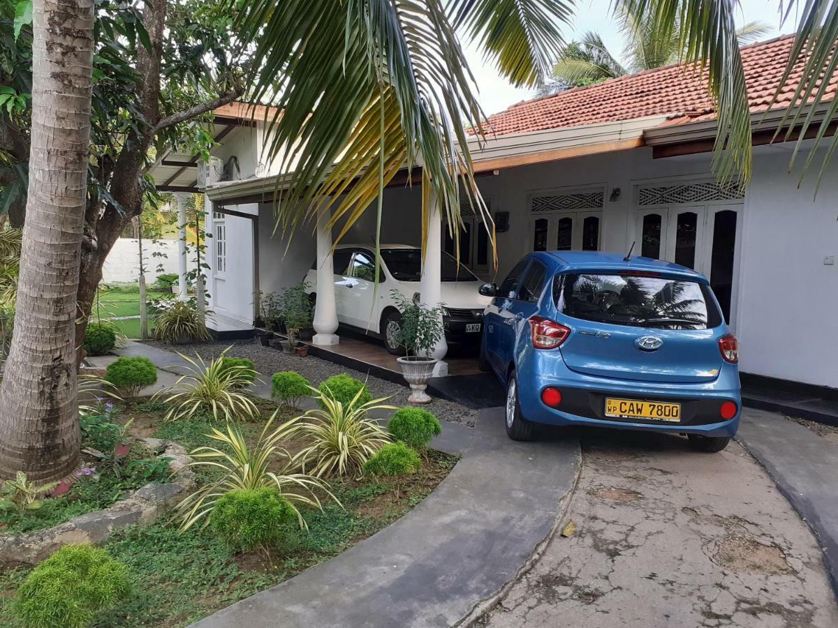 Ann Villa Negombo Buitenkant foto
