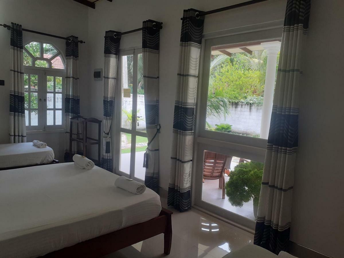 Ann Villa Negombo Buitenkant foto